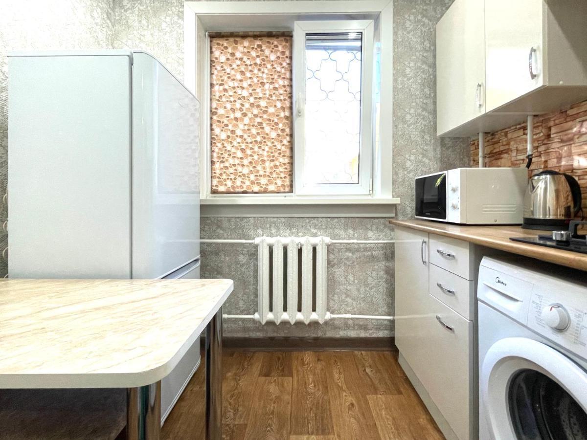 Абая 68 Квартира В Центре, 4 Спальных Места Petropavl Exteriör bild