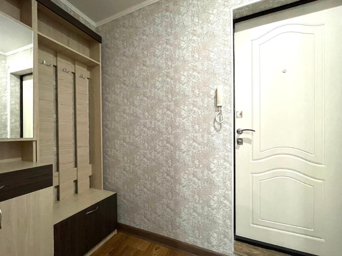 Абая 68 Квартира В Центре, 4 Спальных Места Petropavl Exteriör bild